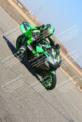 media/Mar-07-2022-Fun Track Dayz (Mon) [[9cc4a7dca7]]/Novice Group/145pm (Grapevine)/